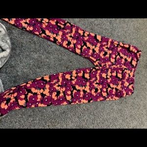 Patterned leggings